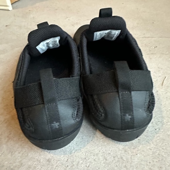 Nike Zoom Pulse Triple Black EUC Sz 7.5 - Picture 3 of 8